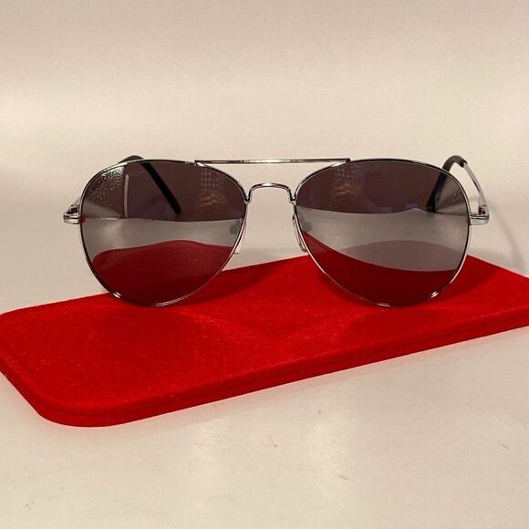 1026 Silver Aviator Sunglasses Grey Mirrored Lenses NWOT main image 4